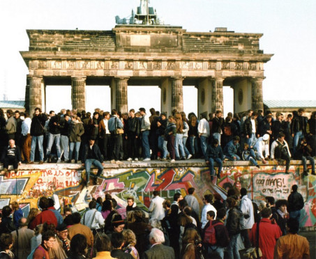 <B>Il giorno della caduta del Muro di Berlino</B>