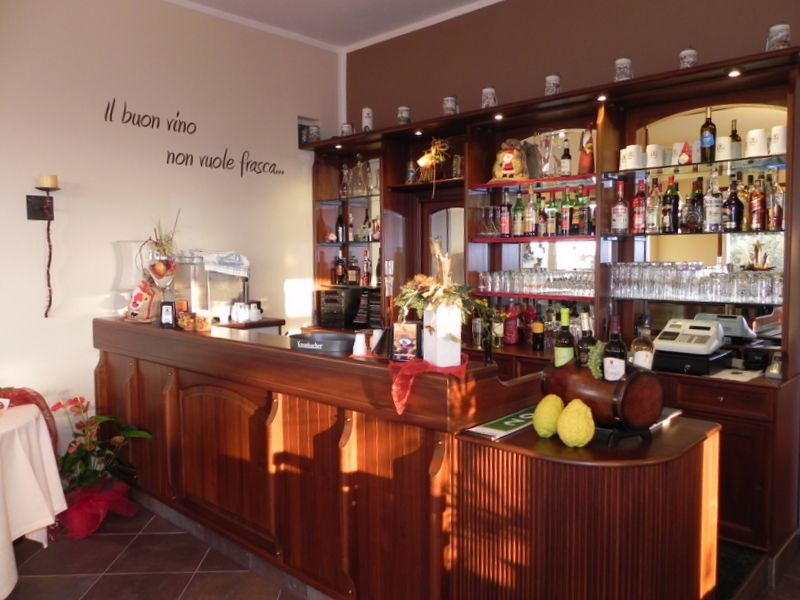 B&B, RISTORANTE, PIZZERIA Villa della mimosa - Bed and Breakfast ad ALIA (PA) - Sicilia, Sicily, Sicile, Sizilien - B&B ALIA