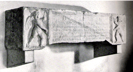 Il sarcofago di Cajo Vettonio
