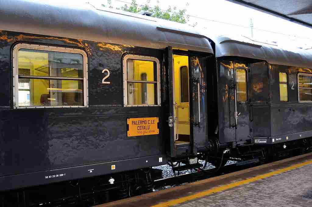 "Ricordi di viaggi in treno in Sicilia"
