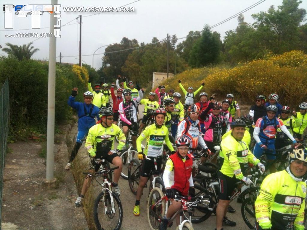 PEDALATA A VICARI CON GLI AMICI DI VICARI