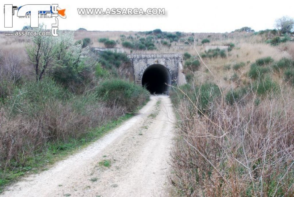 STAZIONE DI ALLUMIERE LAZIO FERROVIA  COSRTUITA FINE 18OO INIZIO 19OO CHIUSA NEL 1960.