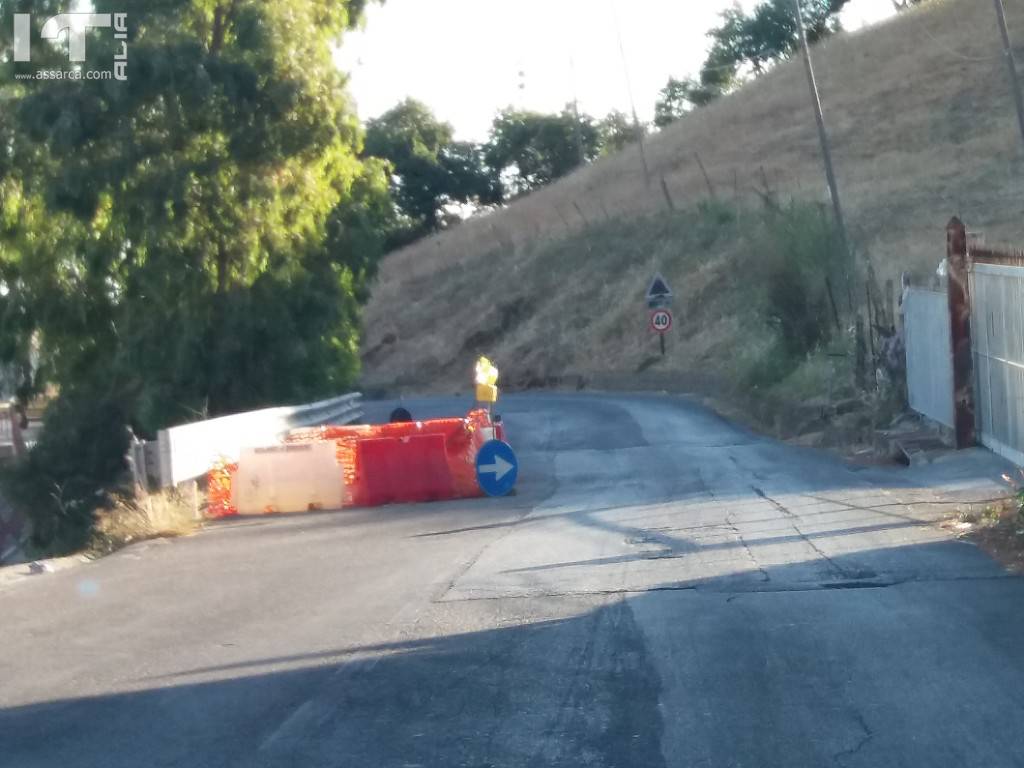 Viabilit da terzo mondo. Entroterra in ginocchio, 