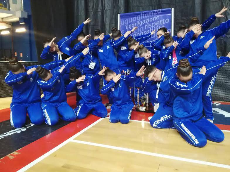 DOPO I RISULTATI ECCEZIONALI AI CAMPIONATI ITALIACI FIDEC DI BIELLA, CINQUE CHEERDANCER DELLA POLISPORTIVA BONAGIA VOLANO A ORLANDO, IN FLORIDA, 