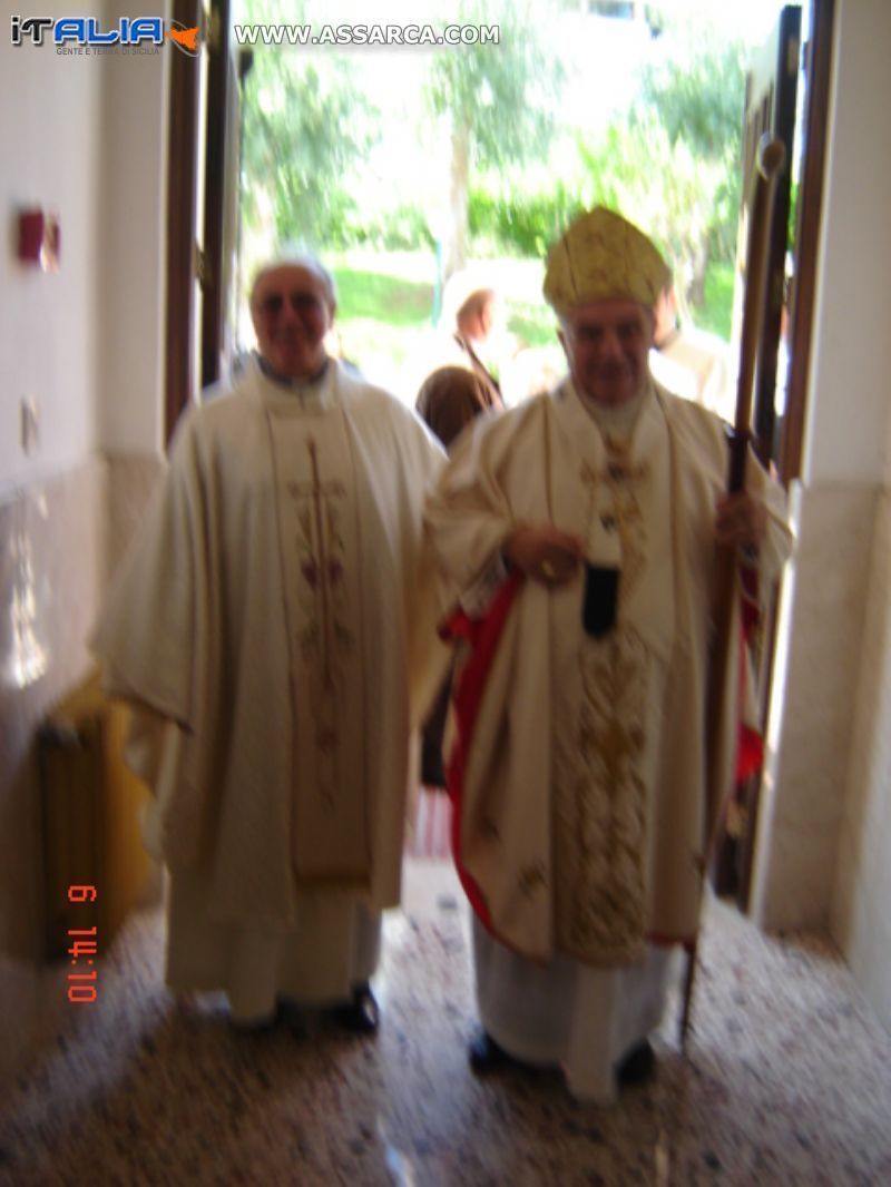 INIZIO SOLENNE DEL MINISTERO DEL NUOVO PARROCO PADRE ANTONINO VICARI, PARR. GESU` SACERDOTE (PA)