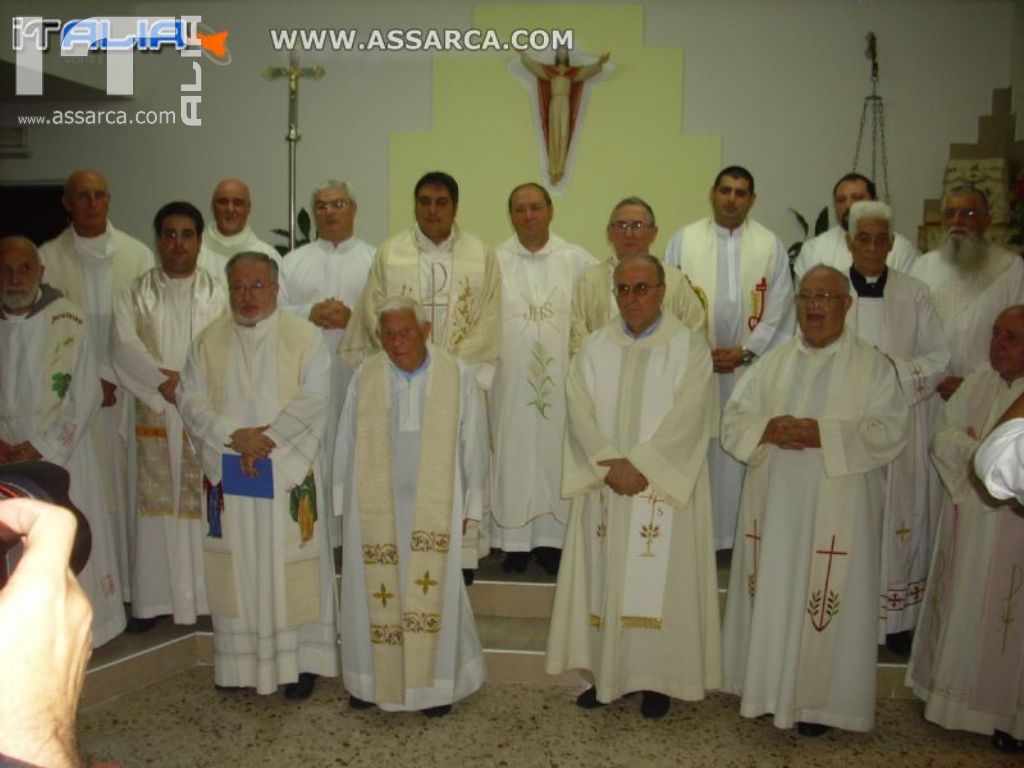 LA COMUNITA` PARROCCHIALE DI GESU` SACERDOTE PALERMO, SALUTA IL NUOVO PARROCO PADRE ANTONINO VICARI, 