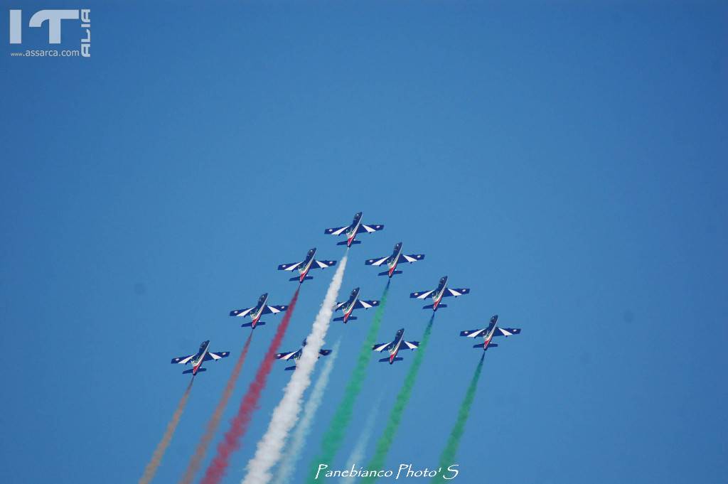 La Pattuglia Acrobatica delle " Frecce Tricolori " a Giardini Naxos (ME) - 18/06/2017 -, 