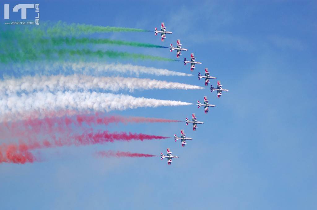 LA PATTUGLIA ACROBATICA DELLE " FRECCE TRICOLORI " A GIARDINI NAXOS (ME) - 18/06/2017 -