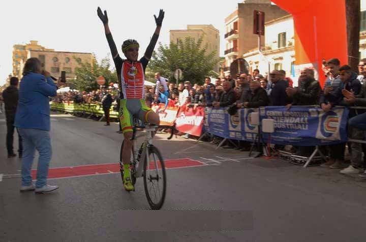 CICLISMO: GRANFONDO DI SCICLI BARBERA BALDASSARE DELLA A.S.D. FIAMMA FA IL BIS E VINCE., 