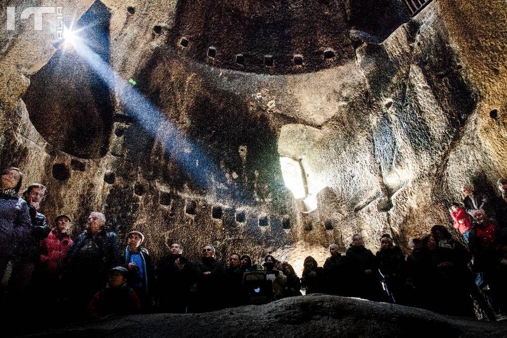 THOLOS DELLA GURFA EQUINOZIO DI PRIMAVERA ANNO 2015, 