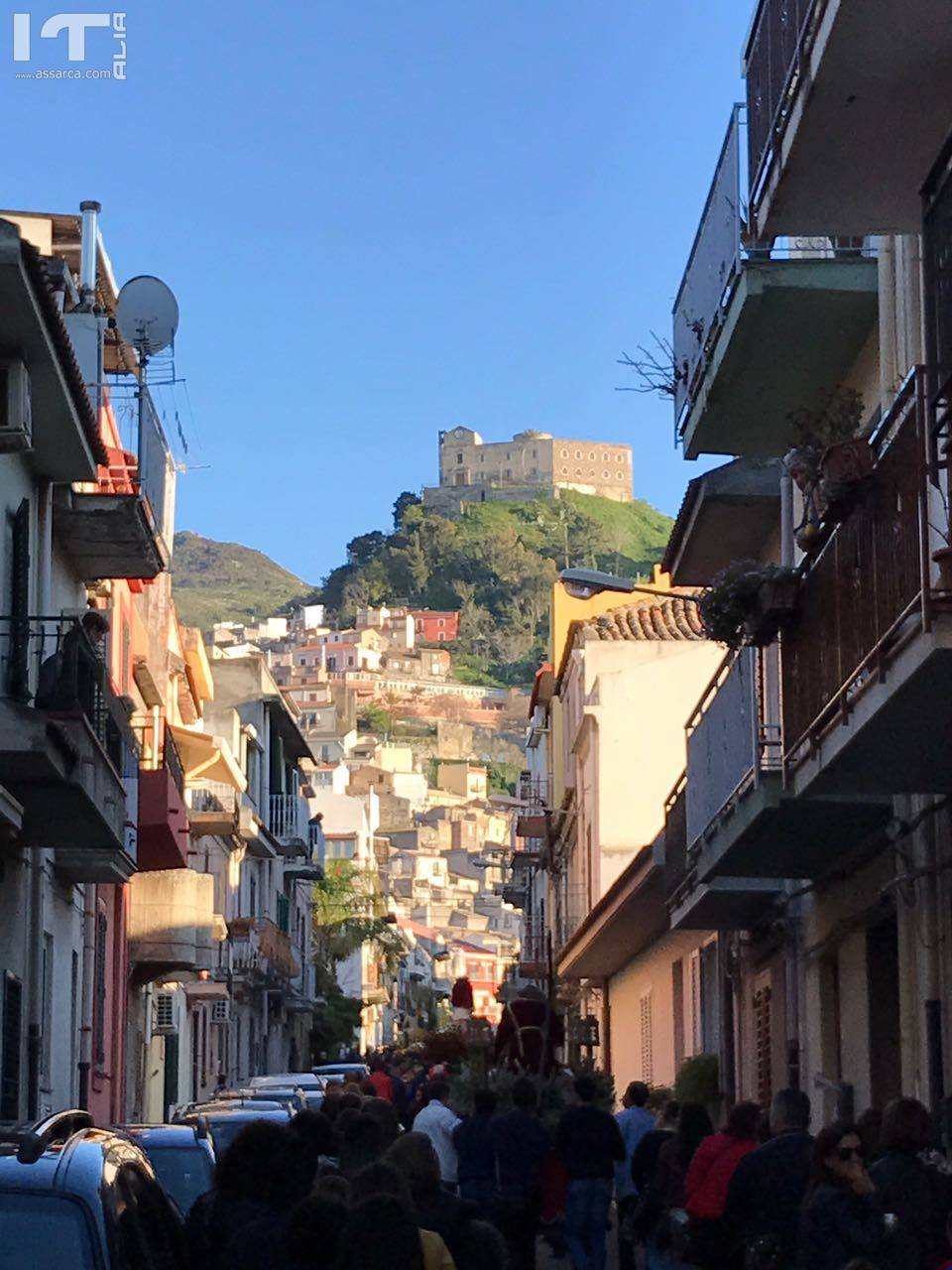 SANTA LUCIA DEL MELA. PROCESSIONE DEL VENERD SANTO 2017