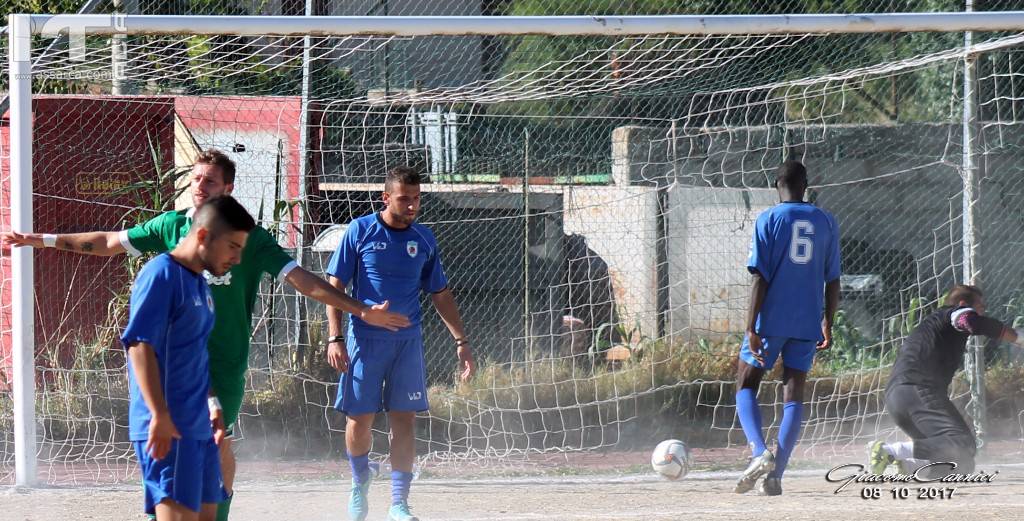 CALCIO : TRE PUNTI D`ORO PER LA LIBERTAS RACALMUTO  A VALLELUNGA PRATAMENO, 