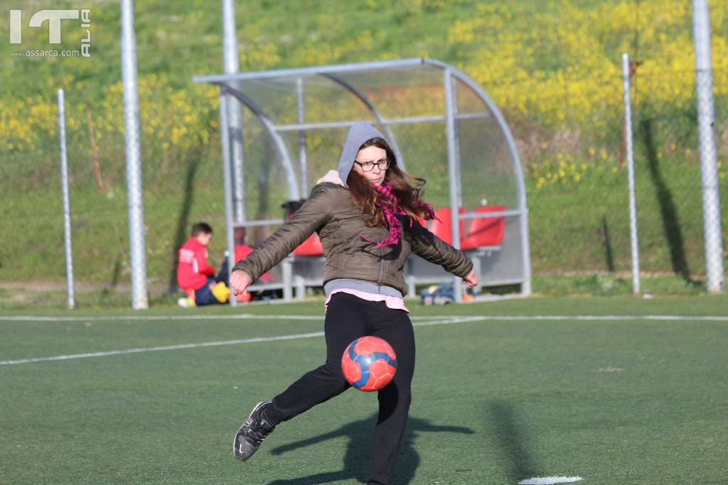 ALLENAMENTO DELLE MAMME NEL PALLONE