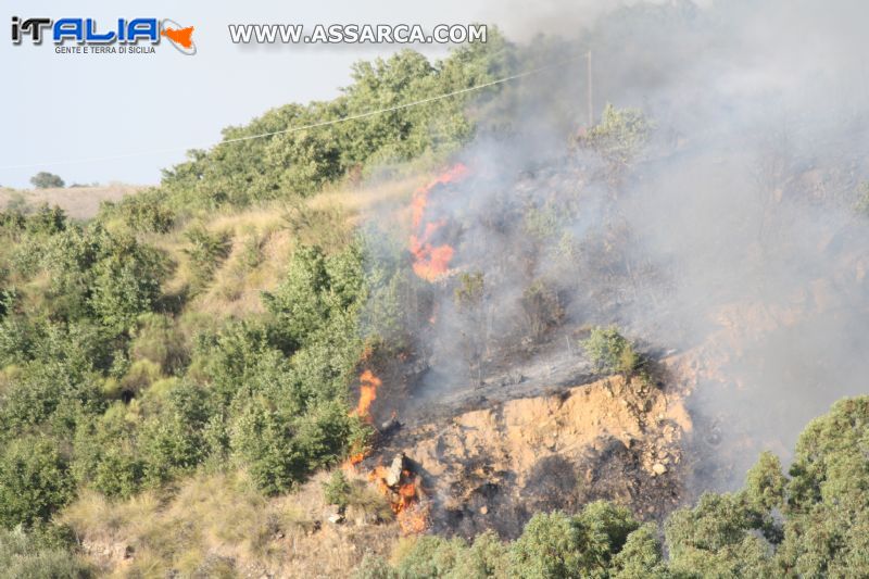 INCENDIO C.DA MONTAGNA 23 SETT.2012