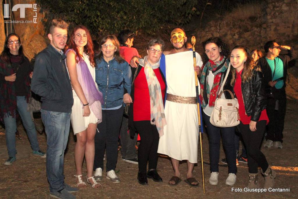 Sulle tracce di Minosse,
Spettacolo di teatro sperimentale.
Ispirato dalle leggende del re Minosse,a cura dell`Associazione Generazione Sicilia. ( Foto dopo spettacolo seguira video), 