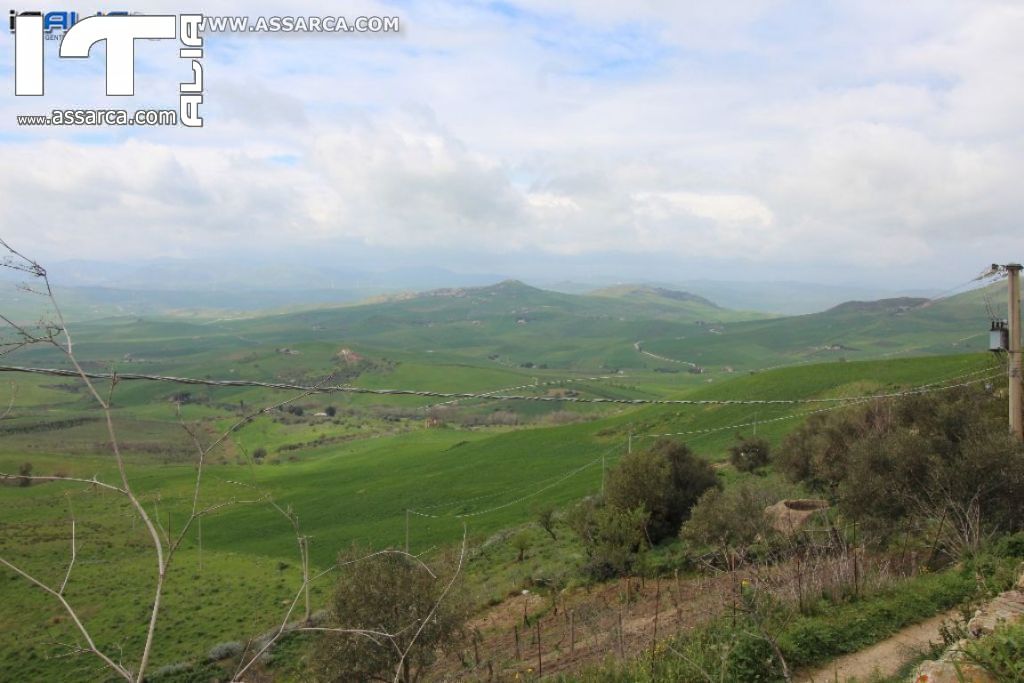 Equinozio di primavera alla Gurfa
La gioia del risveglio della natura.
, 