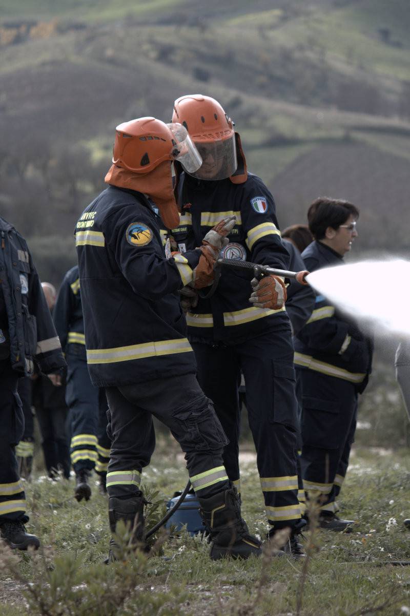 CAMPAGNA ANTINCENDIO A CURA DELL ` ASSOCIAZIONE NAZIONALE VIGILI DEL FUOCO IN CONCEDO DI LERCARA FRIDDI.