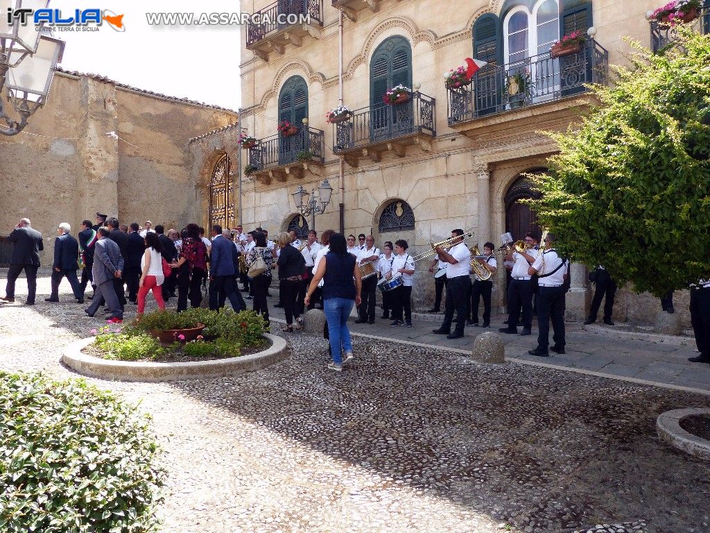 OMAGGIO DELL`AMMINISTRAZIONE COMUNALE ALLA MADONNA DELLE GRAZIE - 02 LUGLIO 2016