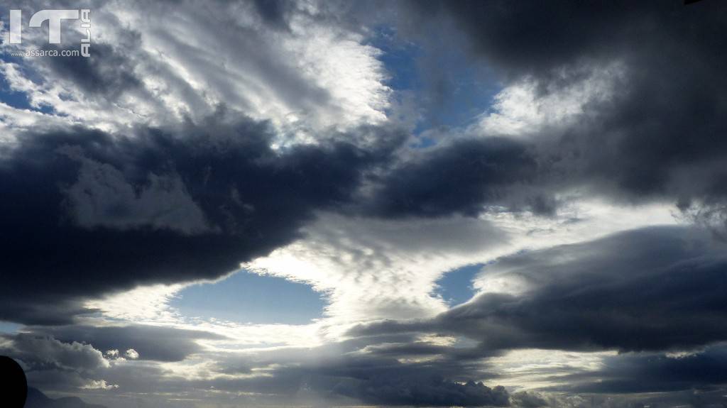 GUARDA CHE CIELO !   -  LE NUVOLE DI DOMENICA 26 NOVEMBRE 2017