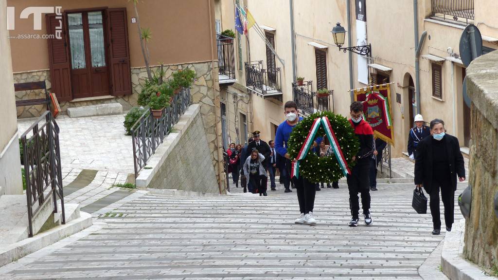 CORTEO 4 NOVEMBRE 2021 - FESTA DELLE FORZE ARMATE.
SANTA MESSA E DEPOSIZIONE CORONA DI ALLORO AL MONUMENTO  CADUTI IN PIAZZA SANTA ROSALIA