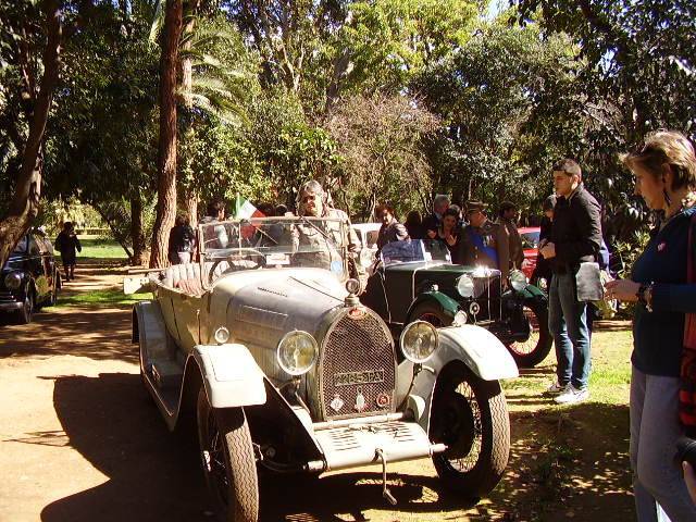 Macchine d`epoca qualche anno fa a Villa Trabia a Palermo, 