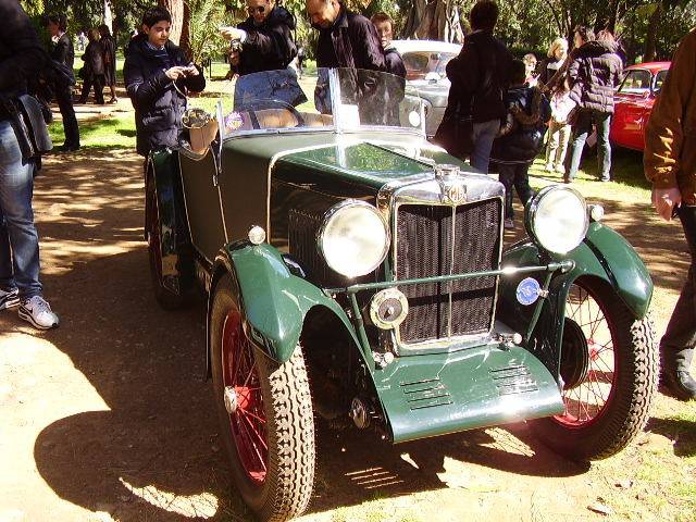 Macchine d`epoca qualche anno fa a Villa Trabia a Palermo, 