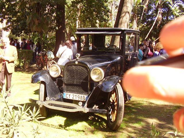 Macchine d`epoca qualche anno fa a Villa Trabia a Palermo, 