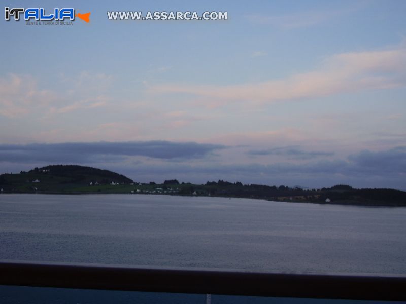 La terra dei Vichinghi n.4-Stavanger, tra fiordi, paesaggi ed uno sguardo a bordo-25/8/11, 