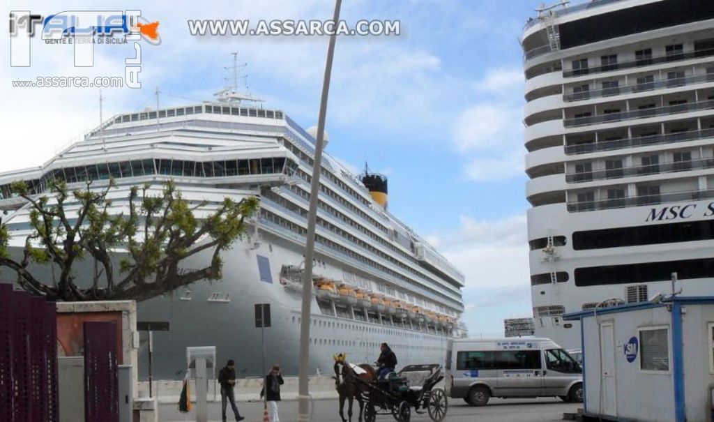 COSTA PACIFICA e MSC SPLENDIDA - al porto di Palermo (07-02-2013), 