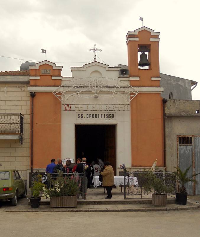 Anche la frazione di Marcatobianco  parrocchia.   Alle 20 la Messa solenne nella chiesa del Santissimo Crocifisso, 