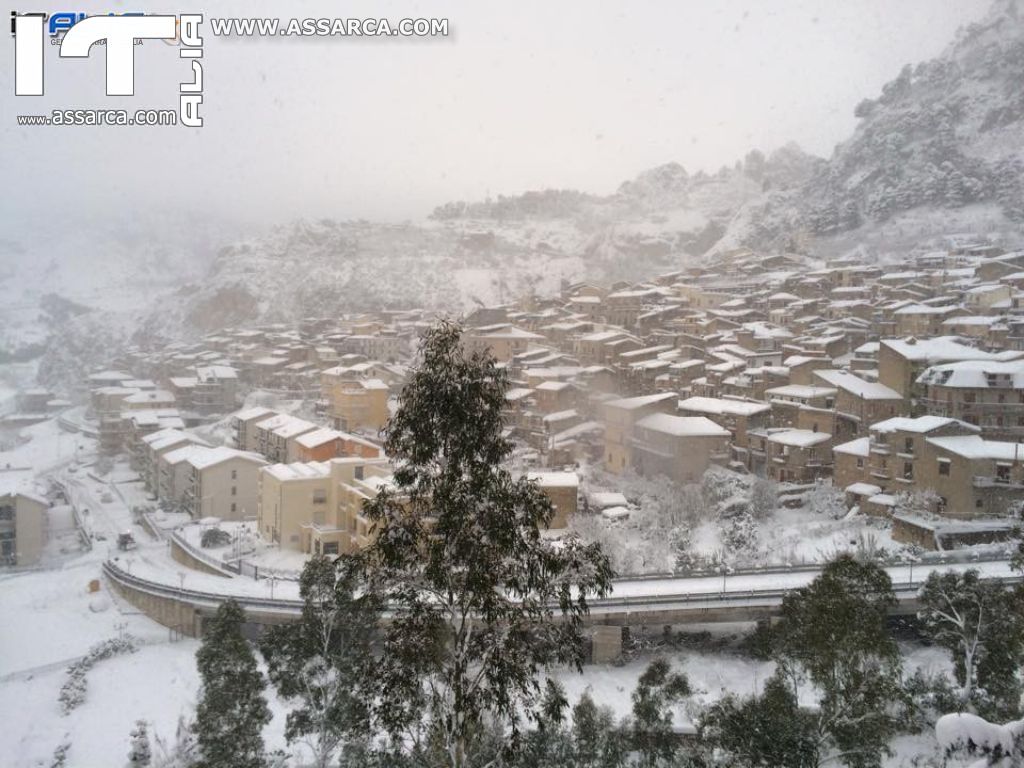 CASTRONOVO DI SICILIA - NEVICATA DI FINE ANNO ( FONTE FOTO COMUNE DI C.DI SICILIA )