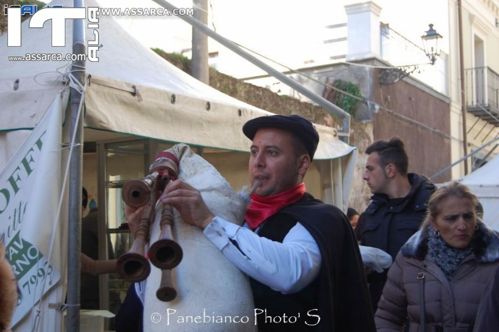 RANDAZZO - SAGRA DEL " TIRIMULLURU " CON LE ZAMPOGNE DEI NEBRODI - 07/12/2014