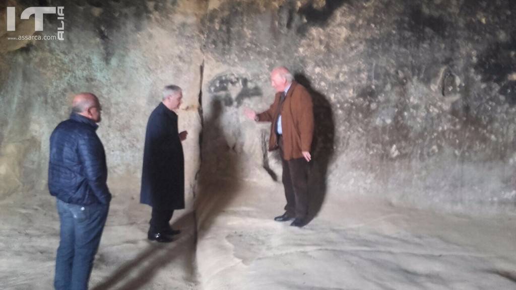 L`ASSESSORE VERMIGLIO VISITA LA THOLOS DELLA GURFA