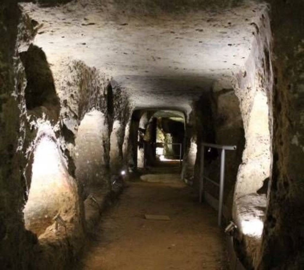 Visita guidata alla Catacomba di Villagrazia di Carini nell’ambito del Corso di Archeologia organizzato da BCsicilia
