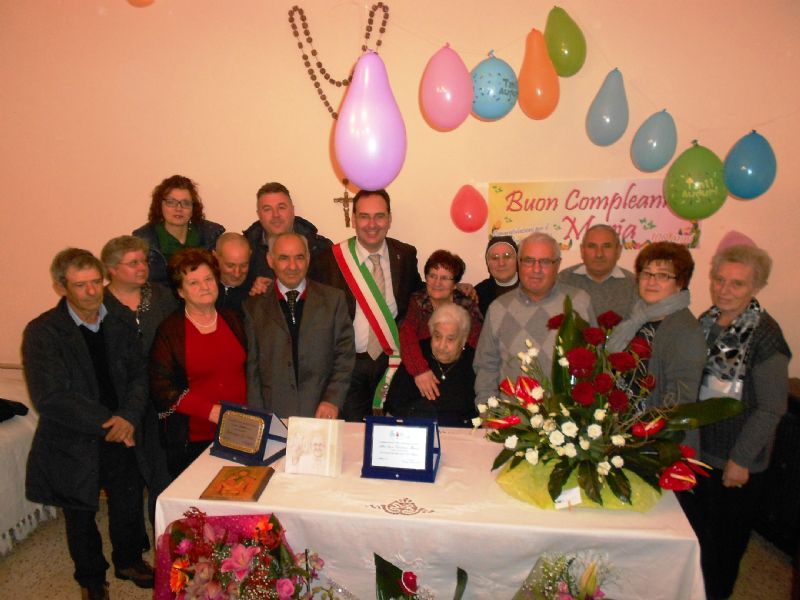 GANGI PAESE DI LONGEVI FESTEGGIA NONNA MARIA