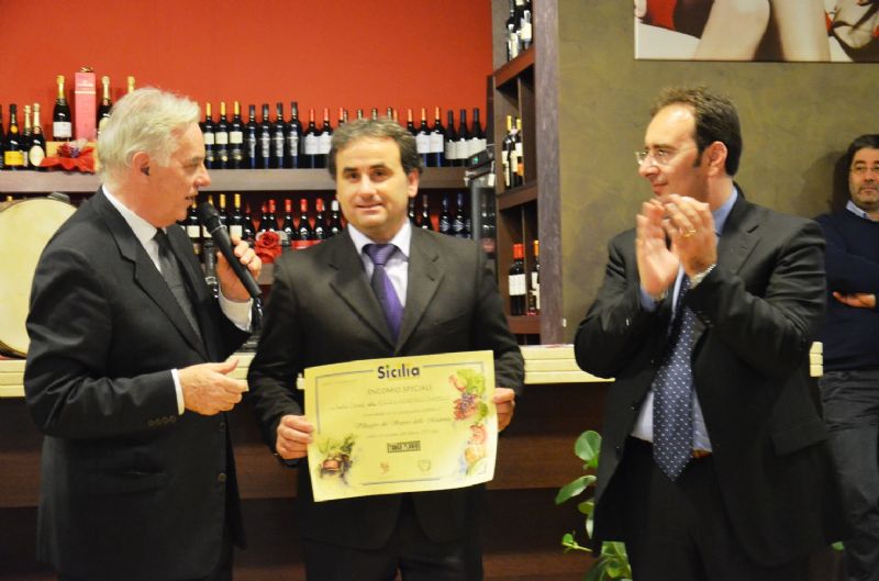 GANGI, SICILIA EXCELLENCE 2012: PREMIO AL DIVINO