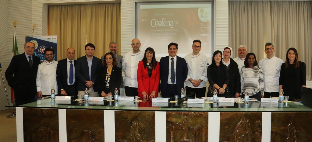 Eletto il Consiglio Direttivo della Sezione di Campofelice di Roccella, l’Associazione che si occupa di salvaguardia e valorizzazione dei beni culturali e ambientali. Presidente del gruppo cittadino è stata eletta all’unanimità Anna Laurà, Vicepresidente Annalisa Colombo, Segretario sarà Giovanni Curione ed Economo Mariacarla Bifarella. All’incontro era presente Alfonso Lo Cascio, Presidente regionale di BCsicilia. La sezione locale di Campofelice di Roccella ha in programma per il 2019 tra le altre iniziative, una serie di eventi culturali nell’arco dell’anno, ma soprattutto nel periodo estivo, per valorizzare e per far conoscere il sito della Torre Roccella e per attirare i turisti alla scoperta del paese. Notevole risalto sarà dato al mondo dei libri attraverso una rassegna dedicata alle presentazioni con gli autori e alle rappresentazioni teatrali letterarie. Si realizzeranno laboratori in loco (Torre Roccella e luoghi deputati all’incontro cittadino) attraverso progettualità definite e attinenti alla storia del sito e della comunità.