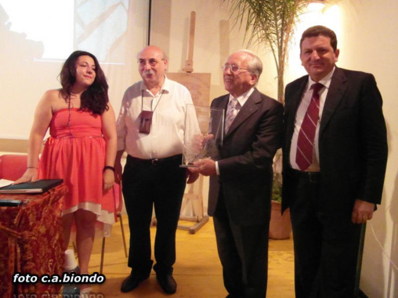 CEFALU`: Speciale Premio Ruggiero II al prof. Tullio