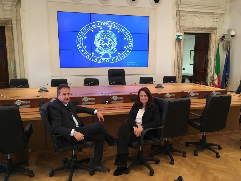 PETRALIA SOPRANA. IL SINDACO PIETRO MACALUSO A PALAZZO CHIGI