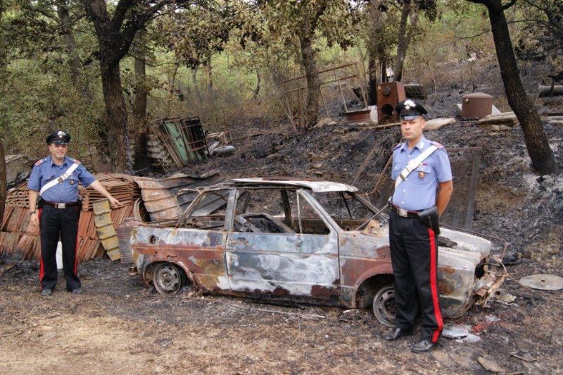 SANTA CRISTINA GELA (PA) - DISCARICA A CIELO APERTO ABUSIVA, DENUNCIATA UNA PERSONA