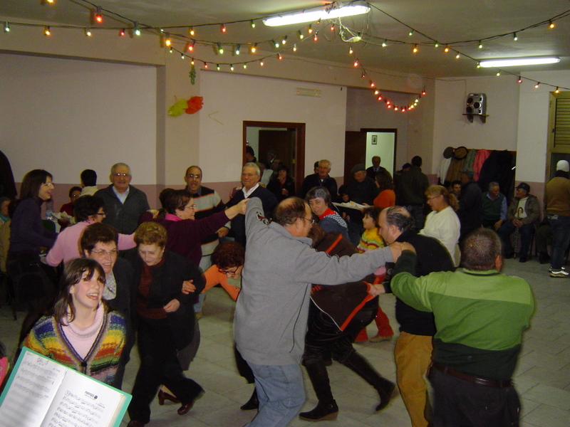 Alia: Serata di festa al Centro Diurno Anziani