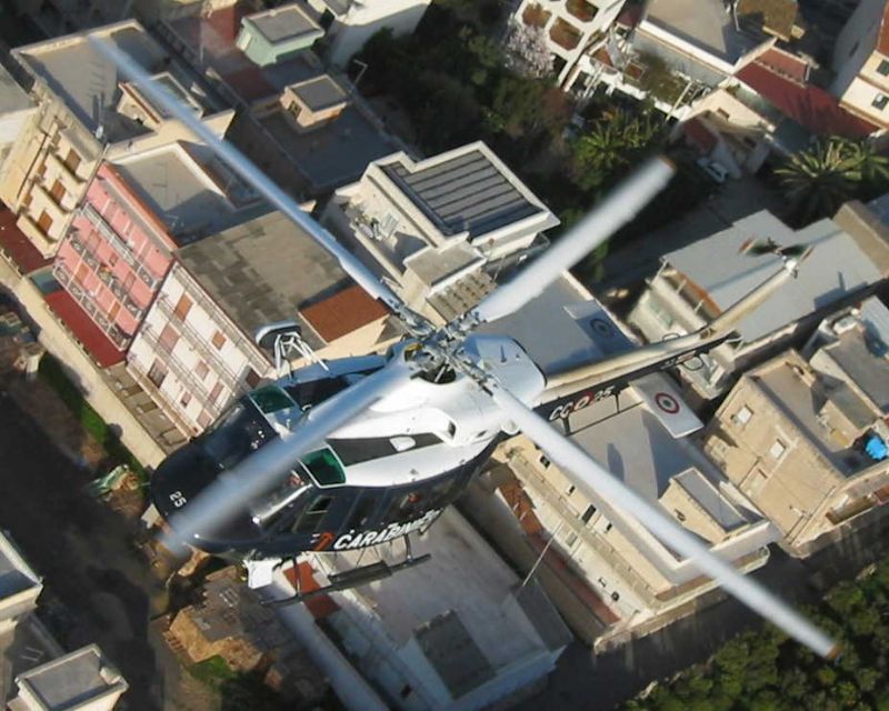 PALERMO: I CARABINIERI ED I VIGILI DEL FUOCO SALAVANO UN GIOVANE ESCURSIONISTA CHE SI ADDENTRA NELLE ZONE AGRESTI DI MONTE PELLEGRINO.
