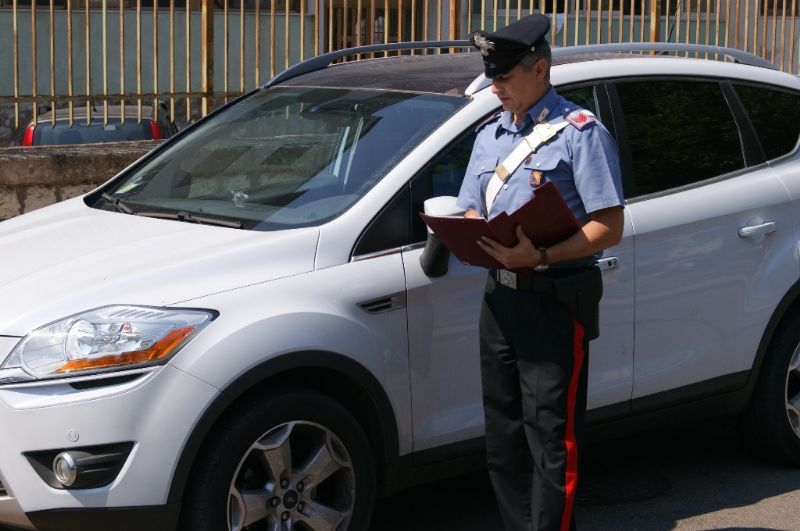PALERMO - Tenta di truffare l`assicurazione, denunciato dai carabinieri 
