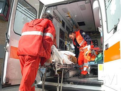 ALIA, INCIDENTE SUL LAVORO : CADE DA UN BALCONE AL PRIMO PIANO. GRAVE  UN OPERAIO