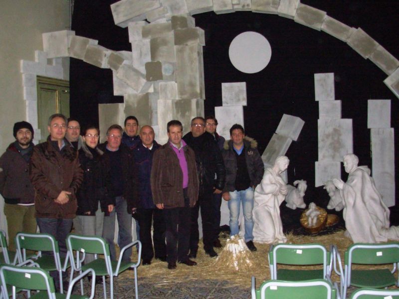 PETRALIA SOPRANA. PALAZZO POTTINO: INAUGURATO PRESEPE DINCANTO DEDICATO A MARA ELI . 

