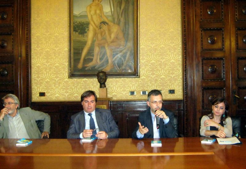 PRESENTAZIONE DEL LIBRO "I DIECI PASSI  PICCOLO BREVIARIO SULLA LEGALIT" DEL GIUDICE MARIO CONTE