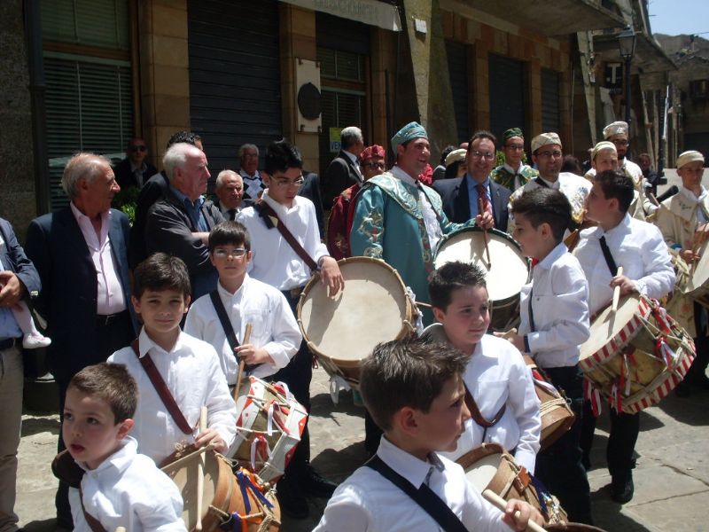 GANGI, FUCINA DI GIOVANI TAMBURINARA