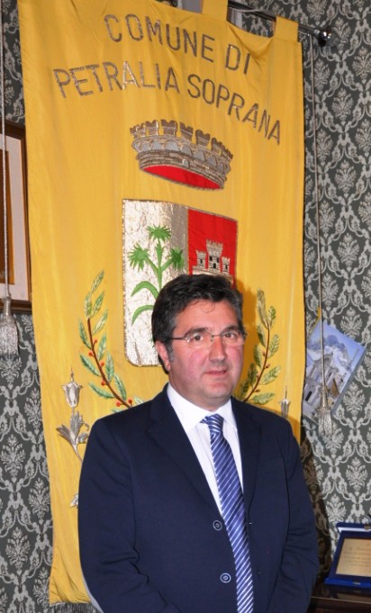 PRONTO IL PROGETTO DELLA BRETELLA SULLA PA/CT. LO ANNUNCIA IL PRESIDENTE DELLA REGIONE CROCETTA NEL CORSO DELL�INCONTRO CON GLI AMMINISTRATORI DELLE MADONIE E DEL NISSENO SULLA VIABILITA� INTERNA, UNICA VIA DI FUGA IN CASO DI EMERGENZA
