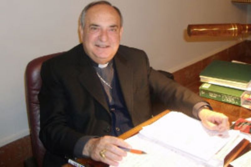 Il Vescovo Manzella cambia il volto della chiesa madonita : sedici nuovi parroci in dodici dei venticinque comuni della diocesi di Cefalù