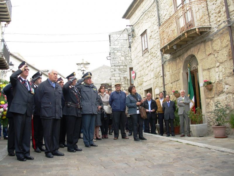 PETRALIA SOPRANA. 4 NOVEMBRE IN RICORDO DI UNDICI VITTIME CIVILI DELLA SECONDA GUERRA MONDIALE.